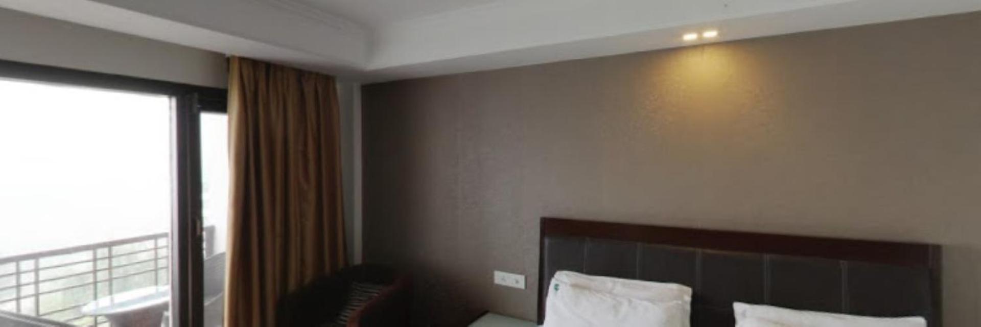 Hotel Patnitop Heights Buitenkant foto